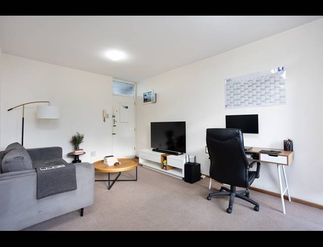 1 BEDROOM APARTMENT TO LET IN RONDEBOSCH